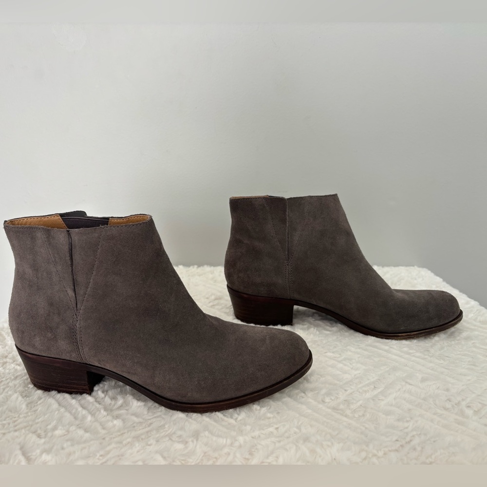 Lucky Brand Western Gray Suede Ankle Boots